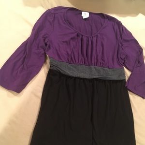 Colorblock maternity 3/4 sleeve top